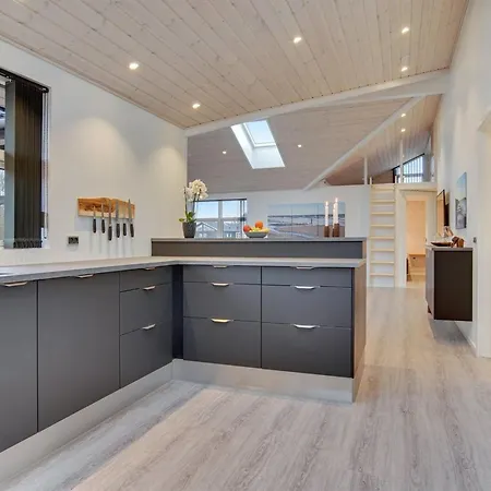 Amitola - 700m From The Sea By Interhome