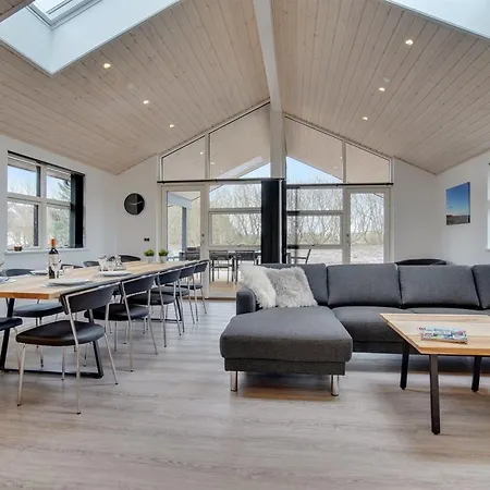 Amitola - 700m From The Sea By Interhome Feriehus *