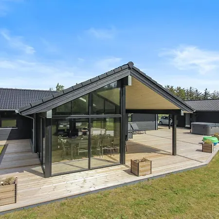 Feriehus Amitola - 700m From The Sea By Interhome *